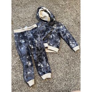 Sweat shirt and sweat pant set